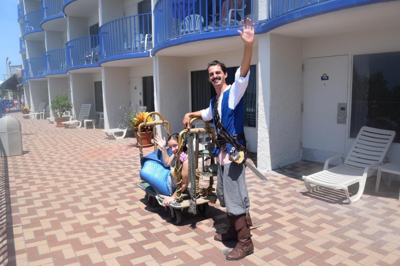 Days Inn By Wyndham Panama City Beach/Ocean Front Екстериор снимка