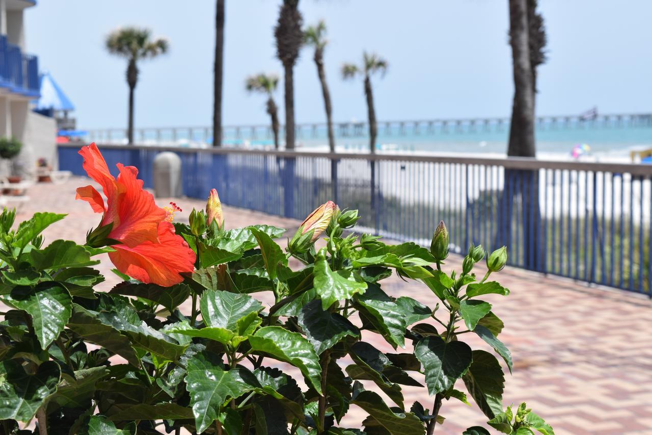 Days Inn By Wyndham Panama City Beach/Ocean Front Екстериор снимка