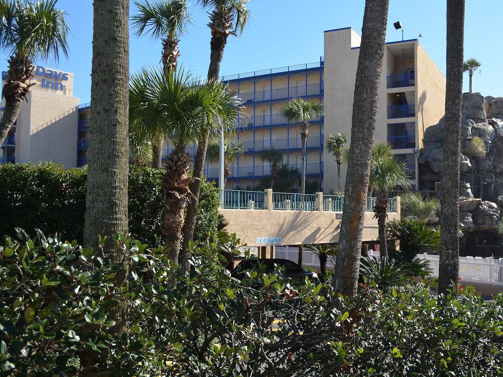 Days Inn By Wyndham Panama City Beach/Ocean Front Екстериор снимка