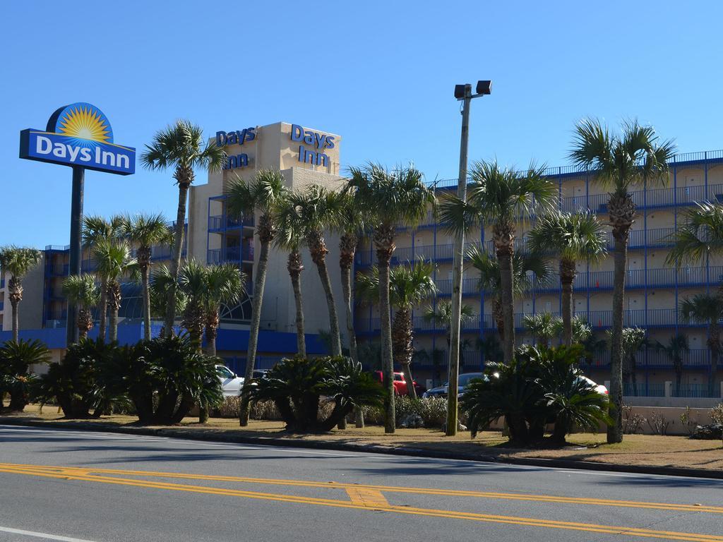 Days Inn By Wyndham Panama City Beach/Ocean Front Екстериор снимка